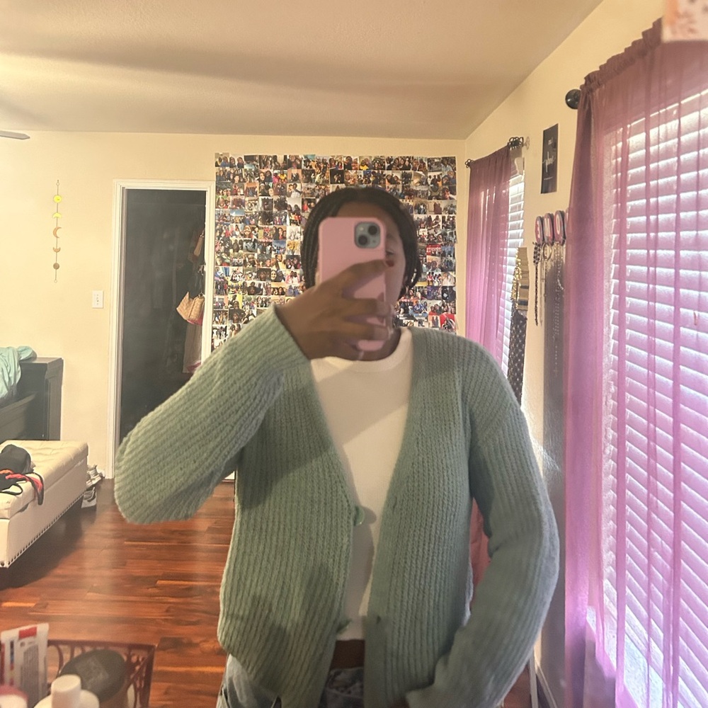 Men's Light Blue Sweater